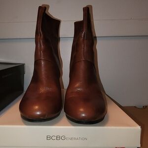 Leather boots BCBG